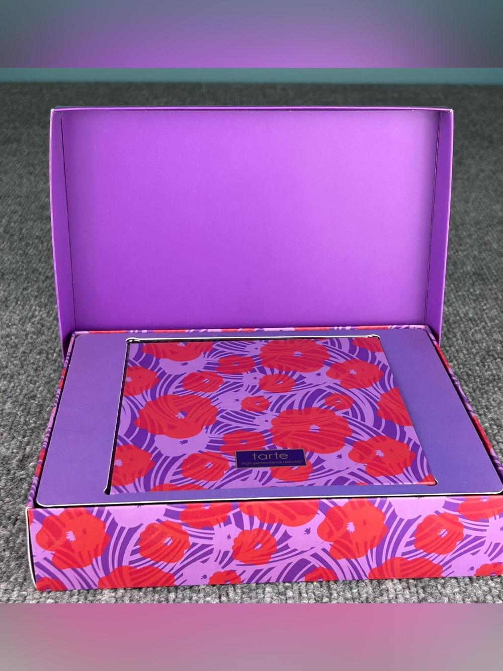 TARTE V2 Amazonian Clay 16 Shade Collectible Eyeshadow Palette ~ NIB OLD STOCK
